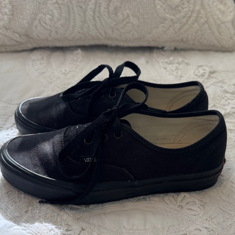 Vans Black Canvas Low-Top Sneakers - Picture 4 of 7